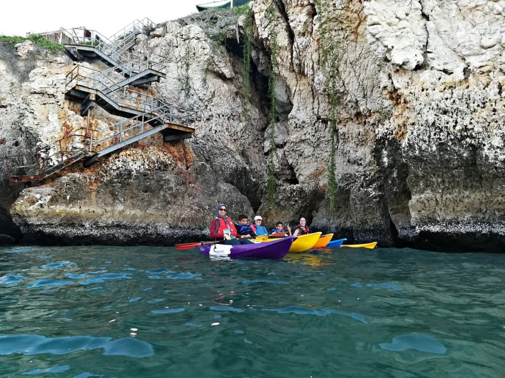 Muscat Coastline (Kayaking + Cliff Jumping Area)